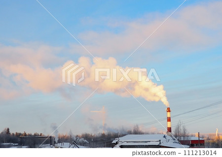 Smoke from a factory chimney. Ecological pollution. Air emissions polluting forest. Industrial waste. Industry metallurgical plant emissions. Smog and bad ecology. Central heating of CHP in winter. Smoke from a factory chimney. Ecological pollution. Air emissions polluting forest. Industrial waste. Industry metallurgical plant emissions. Smog and bad ecology. Central heating of CHP in winter. 111213014