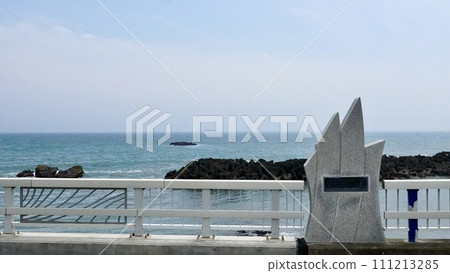 Torimeiura coast and bridge in Choshi City, Chiba Prefecture Torimeiura coast and bridge in Choshi City, Chiba Prefecture 111213285