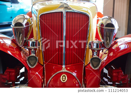 Classic Car Chrome Grille and Headlights with Two-Tone Paint 111214053