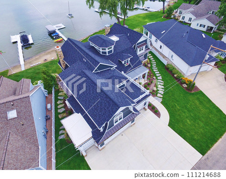 Aerial View of Luxury Waterfront Homes in Suburban Michigan 111214688