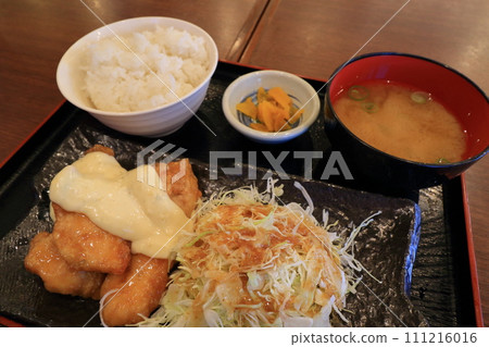 Today's daily set meal: Chicken tartare set meal 111216016