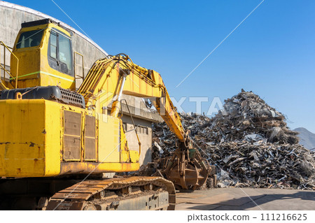 工業垃圾場垃圾堆廢料 111216625