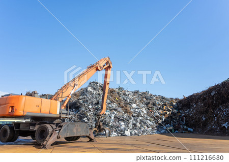 工業垃圾場垃圾堆廢料 111216680