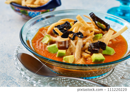墨西哥菜 Sopa de Tortilla (Sopa Azteca) 111220220