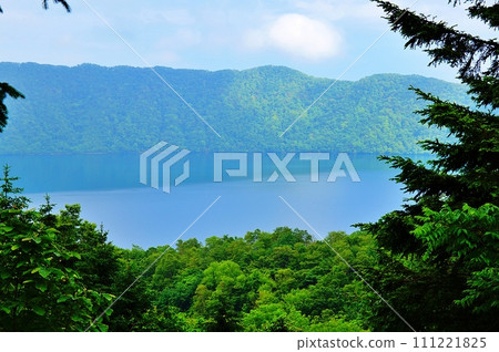 俱多樂湖的壯麗景色(北海道白老區白井町) 俱多樂湖的壯麗景色(北海道白老區白井町) 111221825