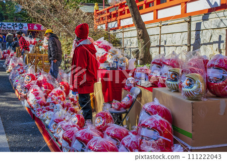 東京日野市高畠不動尊金剛寺2月3日節祭達摩市場 111222043