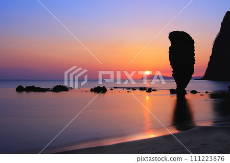 rock dyed in the morning sun 111223876