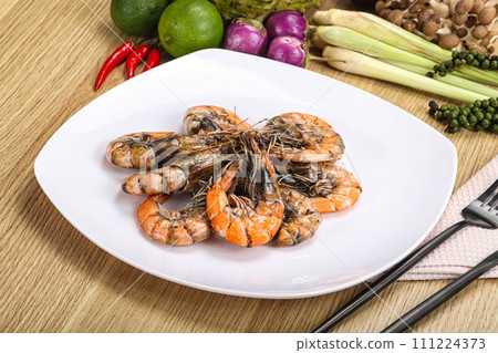 Boiled big tiger fresh shrimp Boiled big tiger fresh shrimp 111224373