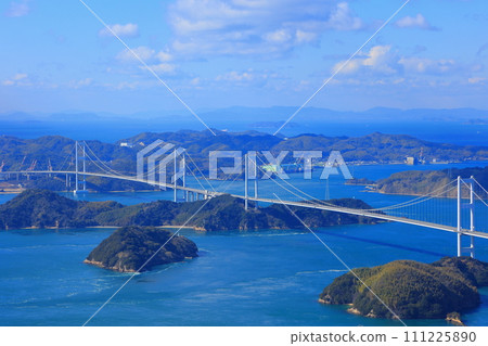 從愛媛郡今治市龜老山展望公園看到的島波海道 111225890