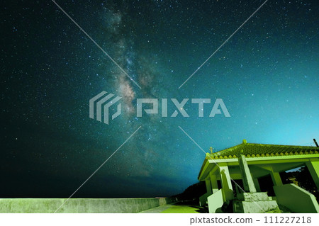 Spectacular starry sky in Okinawa Spectacular starry sky in Okinawa 111227218