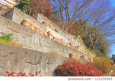Scenery of the kiln fence path in Seto City, Aichi Prefecture 111230363