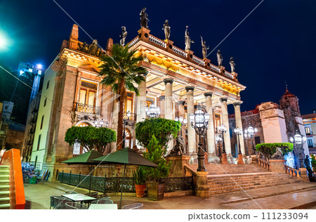 Teatro Juarez in Guanajuato at night. UNESCO world heritage in Mexico Teatro Juarez in Guanajuato at night. UNESCO world heritage in Mexico 111233094