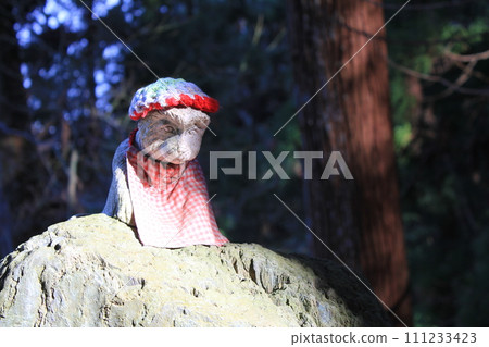 Statue on the approach to Shikoku Sacred Site No. 12 "Yakezan-dera" 111233423