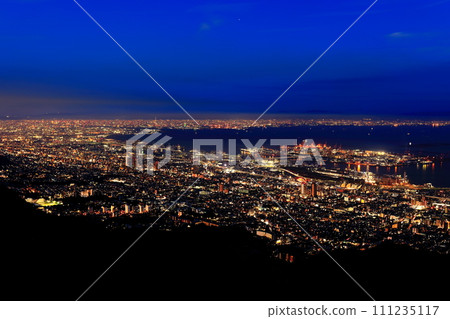 [兵庫縣] 從六甲山（菊星台）看神戶夜景 111235117