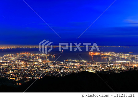 [兵庫縣] 從六甲山（菊星台）看神戶夜景 111235121