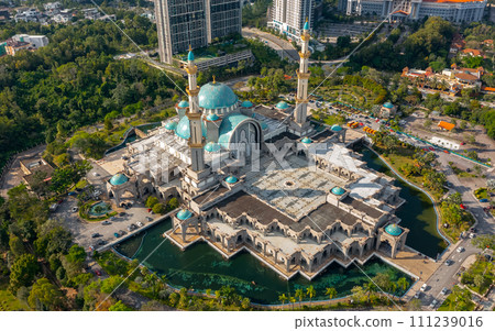 Wilayah Persekutuan Mosque 111239016