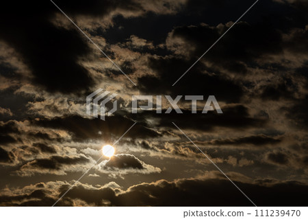 Cloudy sky, sunset sky, winter sky Cloudy sky, sunset sky, winter sky 111239470
