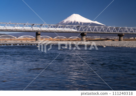 [靜岡縣] 富士山與新幹線/富士河大橋 111240318