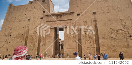 Statues of the Great Temple of Amun at sunset, Karnak Temple most famous view, Luxor, Egypt 111242092