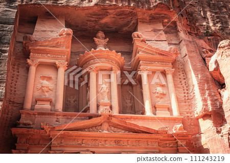 The  Treasury, Temple in Petra. Jordan 111243219