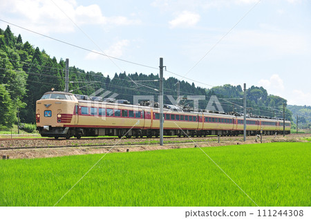 Hokuriku Main Line Ushinotani-Daishoji JR West 485 series A03 formation (Kyoto) Raicho Hokuriku Main Line Ushinotani-Daishoji JR West 485 series A03 formation (Kyoto) Raicho 111244308