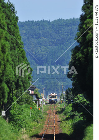 大糸線 久必木小野小瀧 JR西日本 木葉52-125+木葉52-156（糸魚川） 糸魚川地質公園 111244878