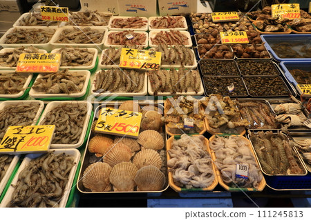 魚店前面，魚市場選擇 111245813