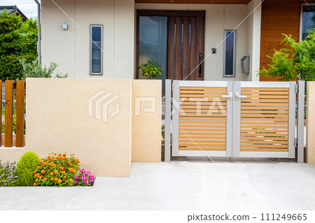 House with a gate House with a gate 111249665