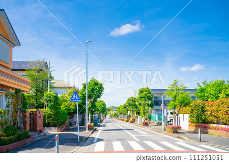 藍天綠化住宅區 111251051
