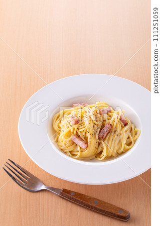 pasta to carbonara 111251059