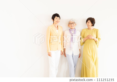 一個中年婦女的肖像 111251235