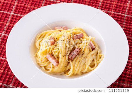 意大利面到培根蛋麵 111251339