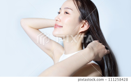 女性肖像美女形象 111258428