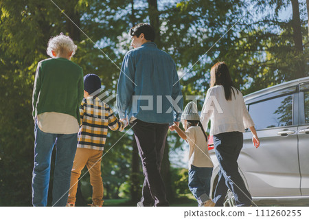 家人 家庭 三代人 111260255