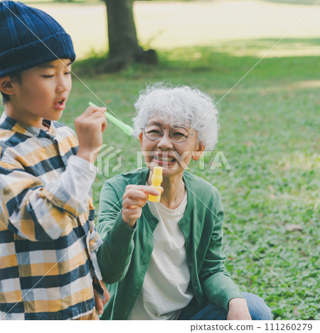 grandma, grandmother, granny 111260279