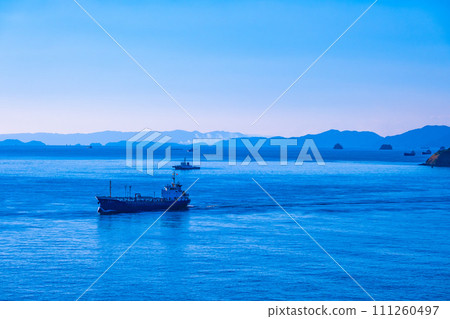 A ship sailing the Seto Inland Sea 111260497