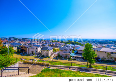 大阪府箕面市的街景 111260675