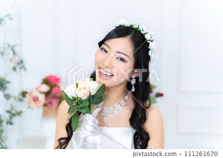 婚禮迷你禮服新娘 111261670