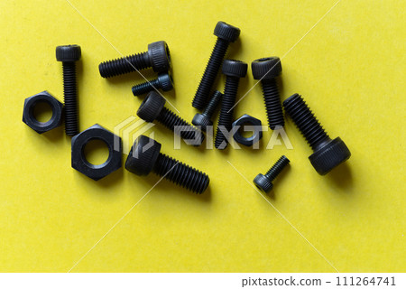 各種類型的螺栓 111264741