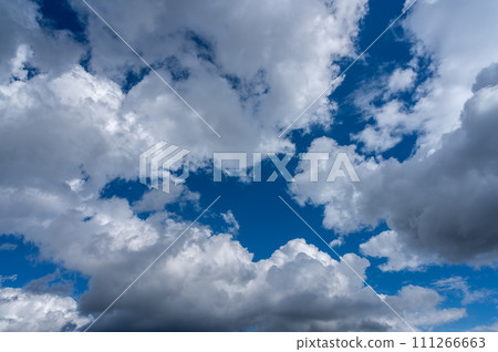many clouds flowing in the blue sky many clouds flowing in the blue sky 111266663