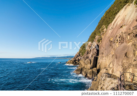 [Natural formations] Coastal scenery/World Heritage Site “Onigajo” (Mie Prefecture, Kumanonada) 111270007