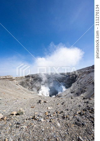 Kumamoto Prefecture/ Aso Nakadake No. 1 crater emitting volcanic smoke (tour course) Kumamoto Prefecture/ Aso Nakadake No. 1 crater emitting volcanic smoke (tour course) 111270134