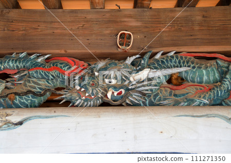 Dragon in the worship hall of Nagata Hachiman Shrine, a power spot in Fukaya City, Saitama Prefecture 111271350