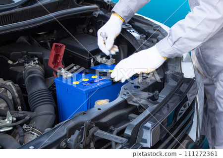 汽車電瓶檢查及更換工作 111272361