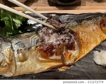 鹽烤鯖魚 111272774