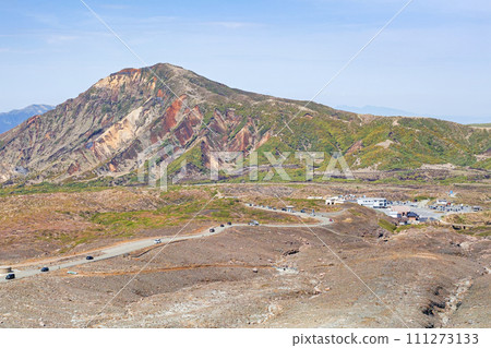 熊本縣/公園路/草千里（草千里濱）從阿蘇中岳1號火山口附近看到的側面視圖 111273133