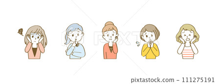 Icon set for women in their 30s with a negative expression that suits speech bubble lines / horizontal / casual / with main line 111275191