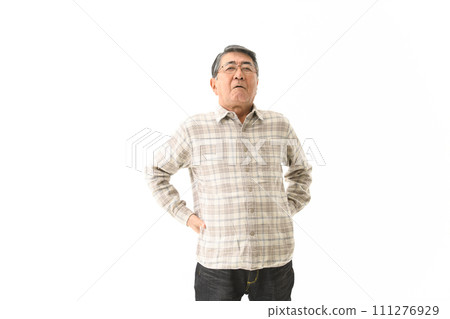 老人患背痛 111276929