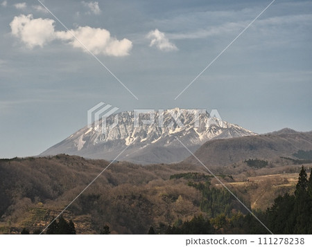從宇海物看春天的大山 111278238
