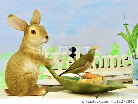 Hmm, this is delicious. Tit-kun, let's eat together. Hmm, this is delicious. Tit-kun, let's eat together. 111278841